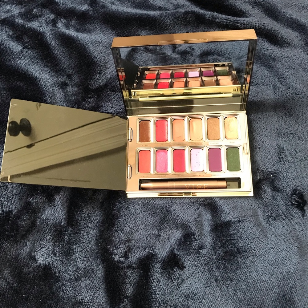 💄💄Urban Decay Vice Lipstick Palette💄💄